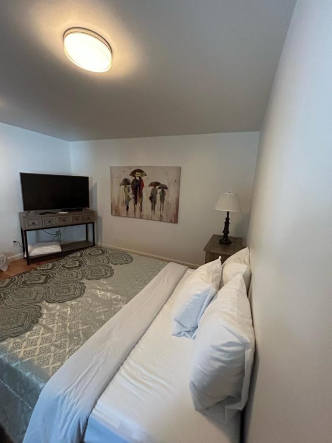 Complexe Dix80 Motel Мон-Лорие Екстериор снимка