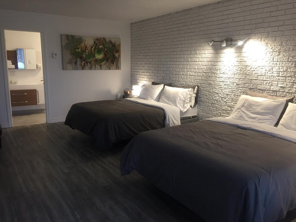 Complexe Dix80 Motel Мон-Лорие Екстериор снимка